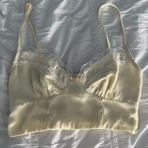 Cutie little yellow princess Polly top